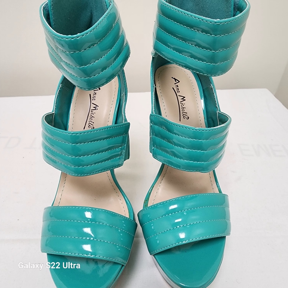 Women's heels